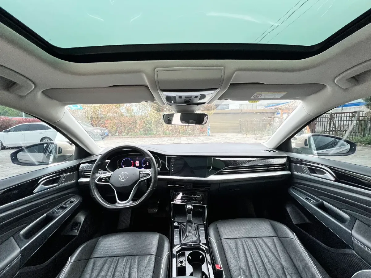 2022 Xpeng P7 BEV 60.2KWH,autocango,china used car exporter,china ev exporter,chinese used car exporter,chinese used ev exporter