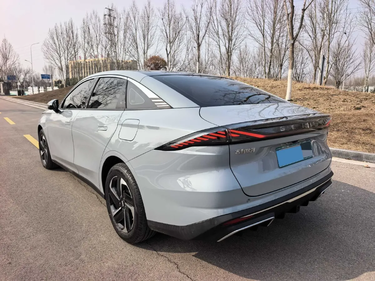 2023 Geely Galaxy L6 1.5T 163HP L4 3DHT PHEV,autocango,china used car exporter,china ev exporter,chinese used car exporter,chinese used ev exporter