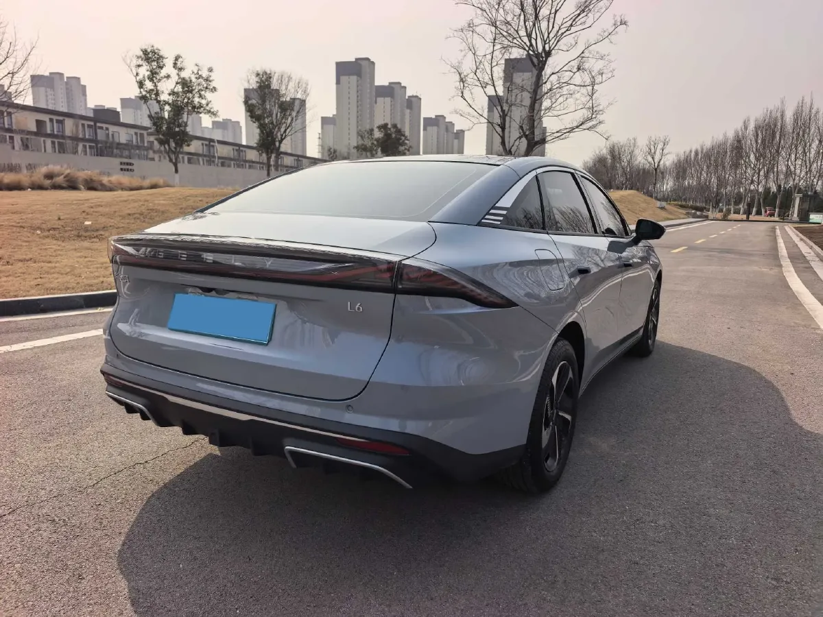 2023 Geely Galaxy L6 1.5T 163HP L4 3DHT PHEV,autocango,china used car exporter,china ev exporter,chinese used car exporter,chinese used ev exporter