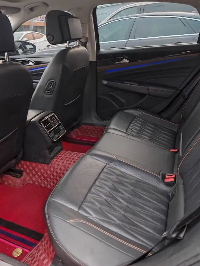 2020 Volkswagen Passat 2.0T 186HP L4 7DCT,autocango,china used car exporter,china ev exporter,chinese used car exporter,chinese used ev exporter