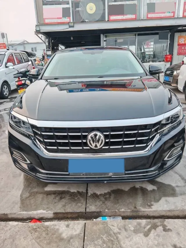 2020 Volkswagen Passat 2.0T 186HP L4 7DCT,autocango,china used car exporter,china ev exporter,chinese used car exporter,chinese used ev exporter