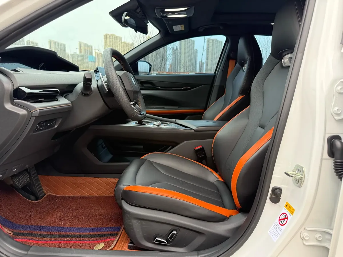 2023 ChangAn UNI-V 1.5T 188HP L4 7DCT,autocango,china used car exporter,china ev exporter,chinese used car exporter,chinese used ev exporter