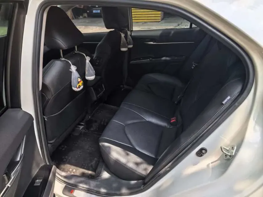 2021 Toyota Camry 2.5L 209HP L4 8AT,autocango,china used car exporter,china ev exporter,chinese used car exporter,chinese used ev exporter