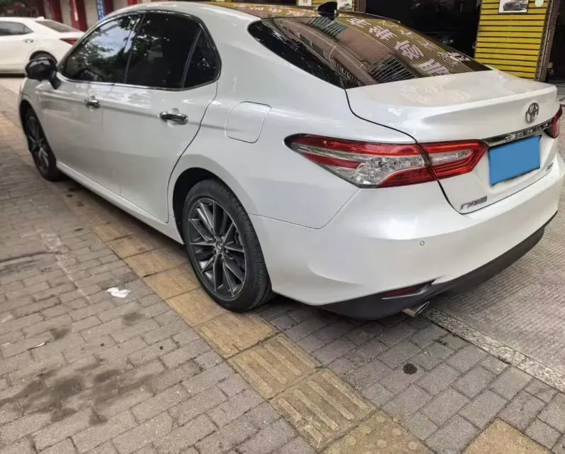 2021 Toyota Camry 2.5L 209HP L4 8AT,autocango,china used car exporter,china ev exporter,chinese used car exporter,chinese used ev exporter