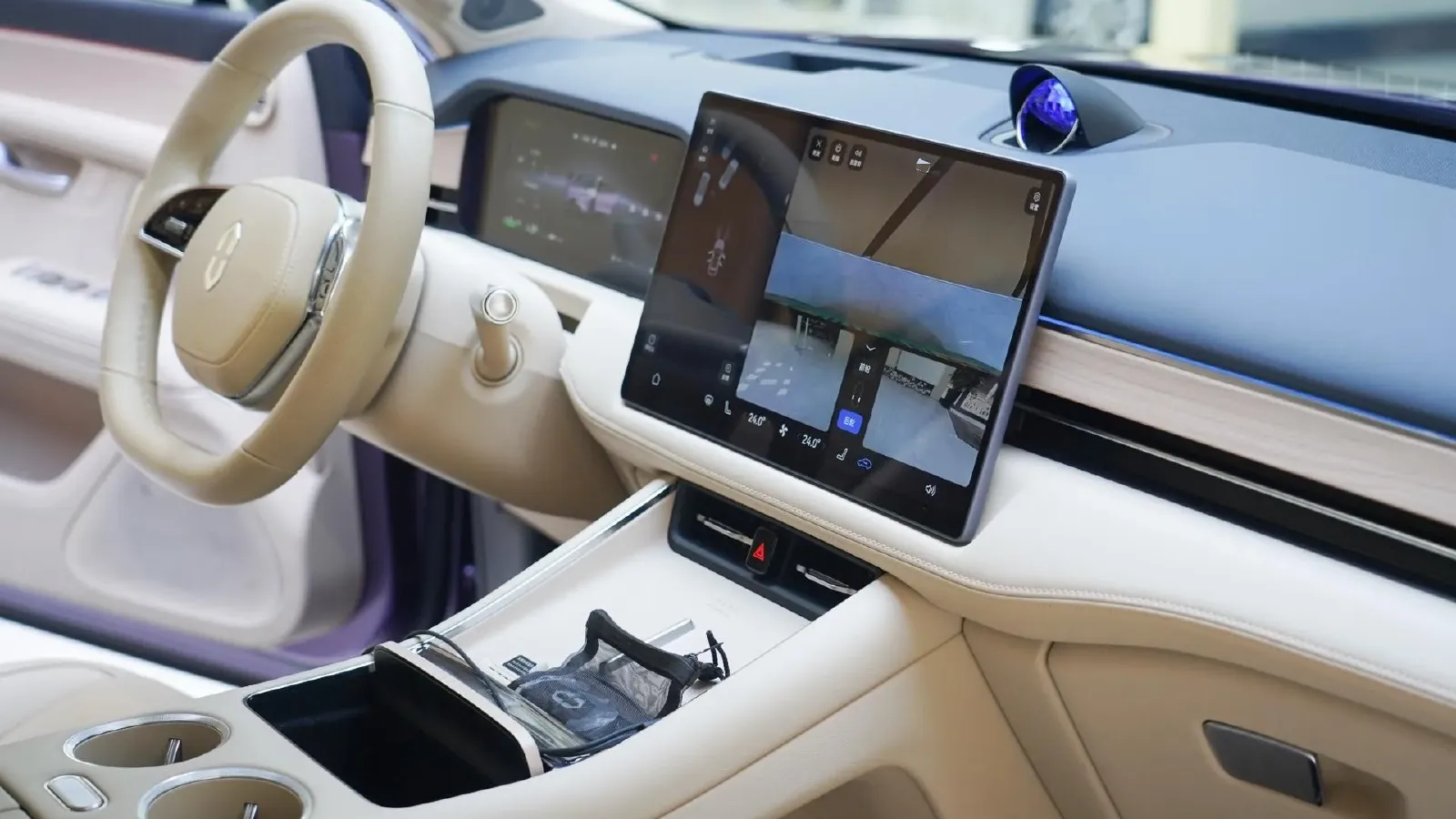 2025 AITO AITO M5 1.5T 152HP L4 REEV 42KWH,autocango,china used car exporter,china ev exporter,chinese used car exporter,chinese used ev exporter