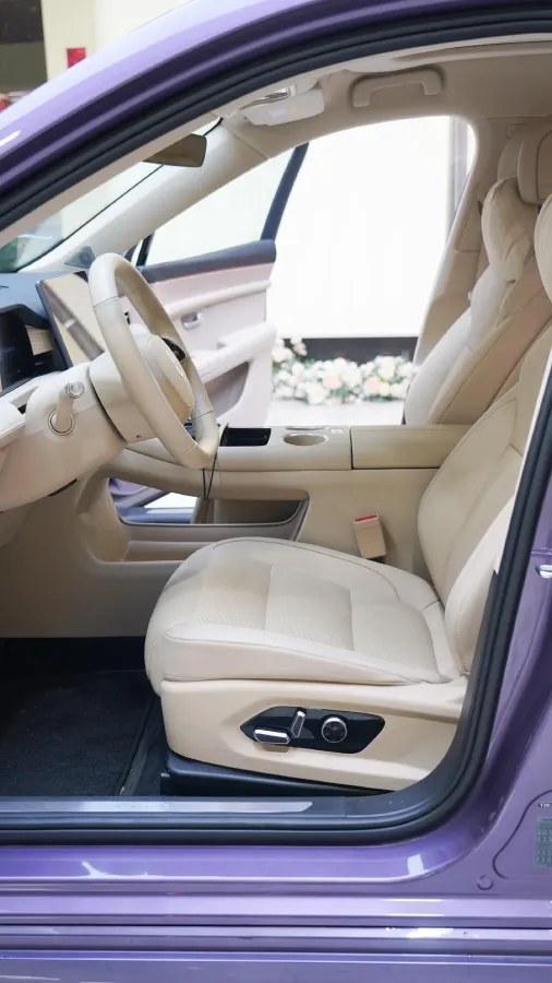 2025 AITO AITO M5 1.5T 152HP L4 REEV 42KWH,autocango,china used car exporter,china ev exporter,chinese used car exporter,chinese used ev exporter