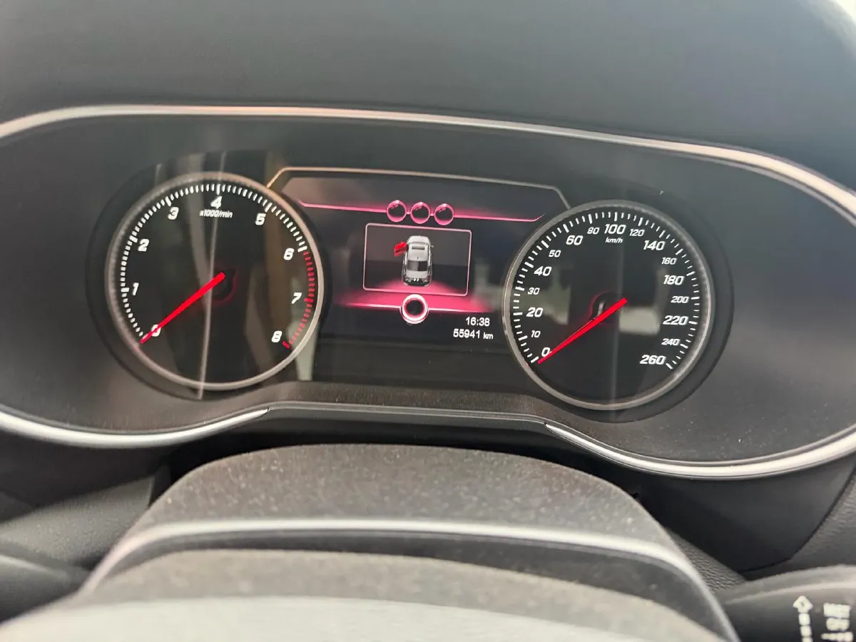 2020 HongQi H5 1.5T 169HP L4 7DCT,autocango,china used car exporter,china ev exporter,chinese used car exporter,chinese used ev exporter