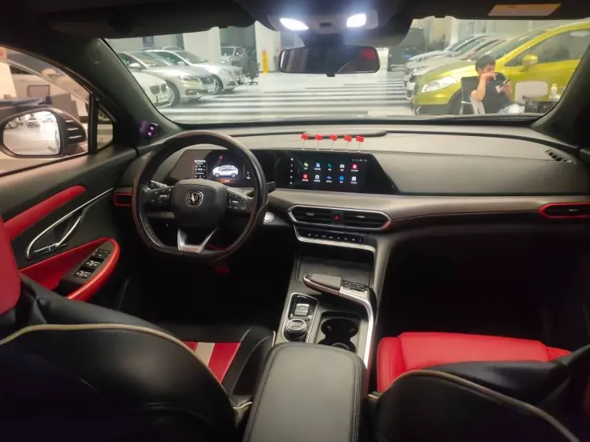 2020 ChangAn UNI-T 1.5T 180HP L4 7DCT,autocango,china used car exporter,china ev exporter,chinese used car exporter,chinese used ev exporter