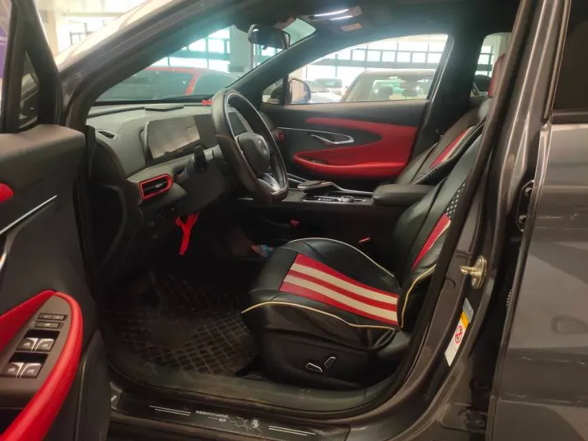 2020 ChangAn UNI-T 1.5T 180HP L4 7DCT,autocango,china used car exporter,china ev exporter,chinese used car exporter,chinese used ev exporter