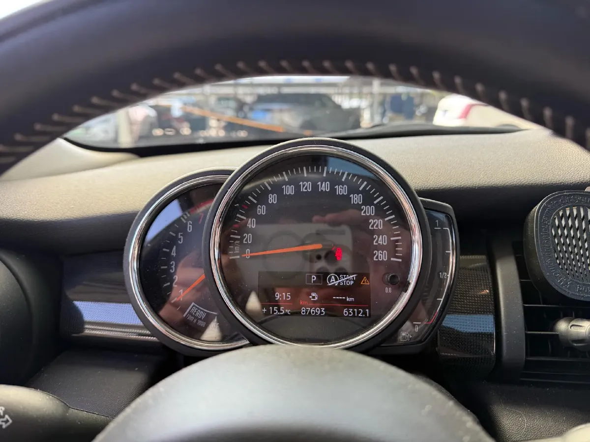 2019 MINI MINI 1.5T 136HP L3 7DCT,autocango,china used car exporter,china ev exporter,chinese used car exporter,chinese used ev exporter