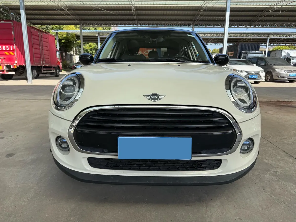 2019 MINI MINI 1.5T 136HP L3 7DCT,autocango,china used car exporter,china ev exporter,chinese used car exporter,chinese used ev exporter