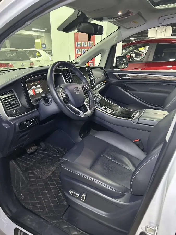 2021 GAC Trumpchi M8 2.0T 252HP L4 8AT,autocango,china used car exporter,china ev exporter,chinese used car exporter,chinese used ev exporter