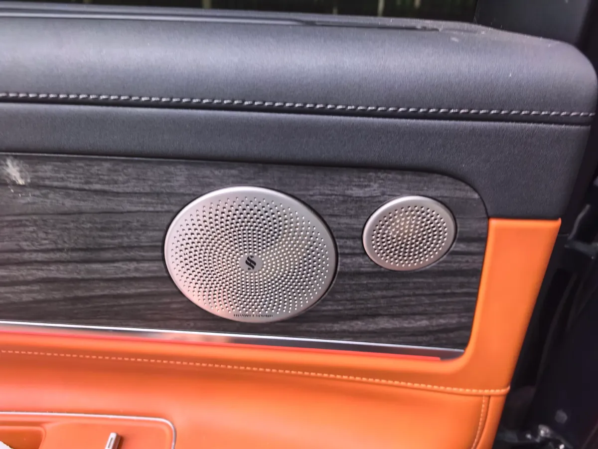 2024 AITO AITO M9 1.5T 152HP L4 REEV 52KWH,autocango,china used car exporter,china ev exporter,chinese used car exporter,chinese used ev exporter