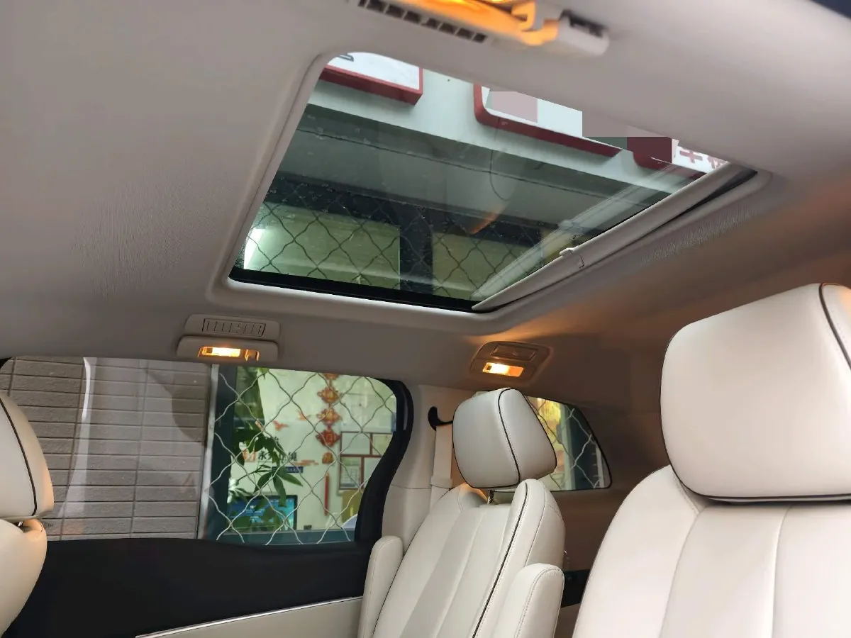 2021 Buick GL8 2.0T 237HP L4 9AT,autocango,china used car exporter,china ev exporter,chinese used car exporter,chinese used ev exporter