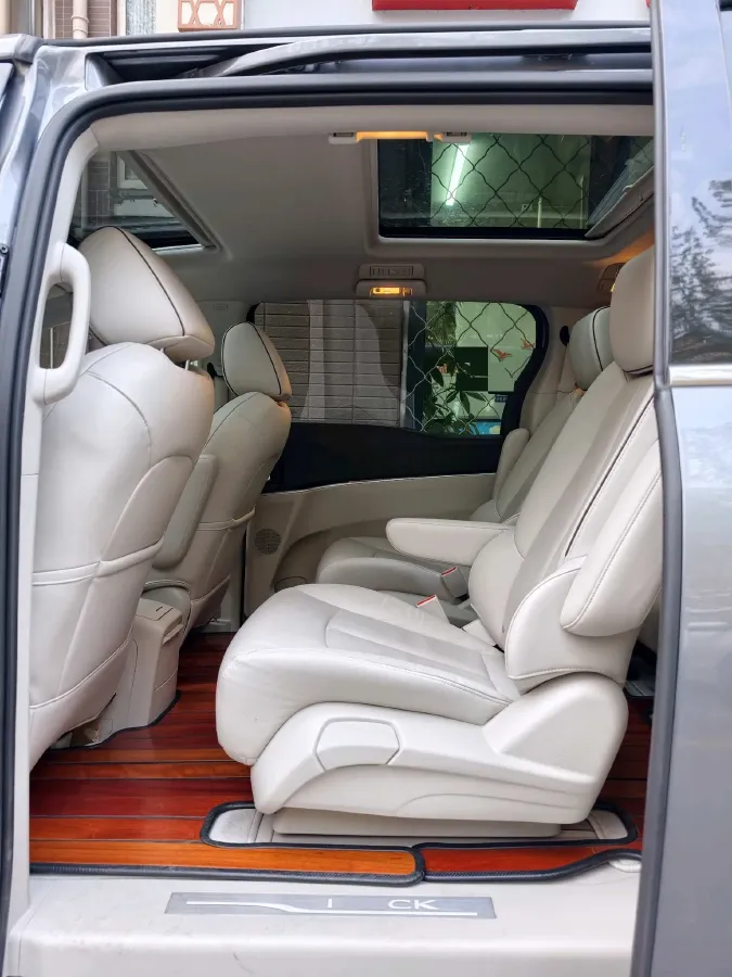 2021 Buick GL8 2.0T 237HP L4 9AT,autocango,china used car exporter,china ev exporter,chinese used car exporter,chinese used ev exporter