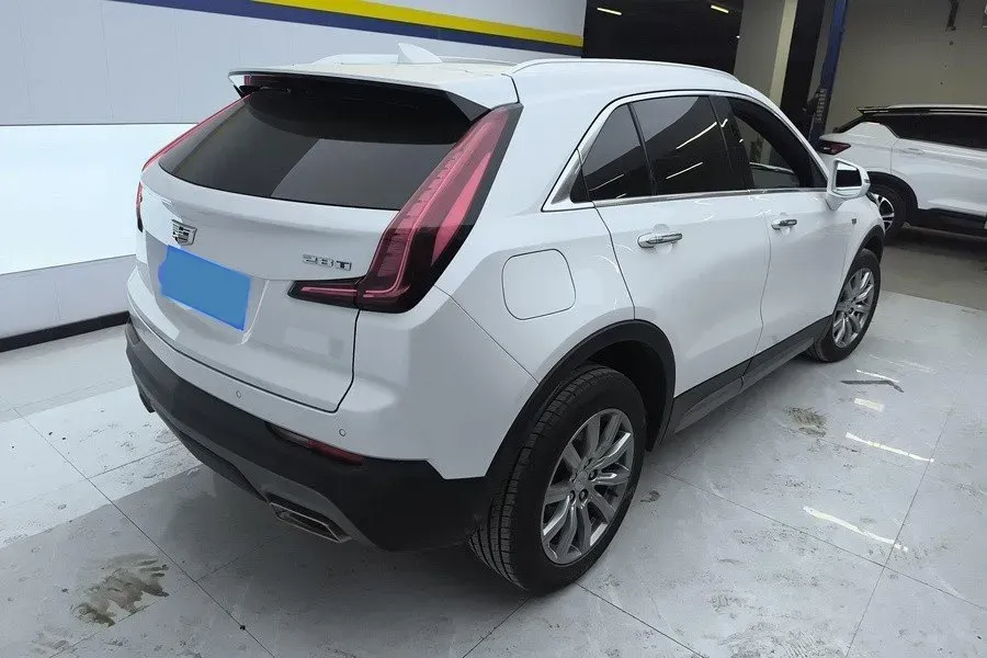 2023 Cadillac XT4 2.0T 237HP L4 9AT,autocango,china used car exporter,china ev exporter,chinese used car exporter,chinese used ev exporter