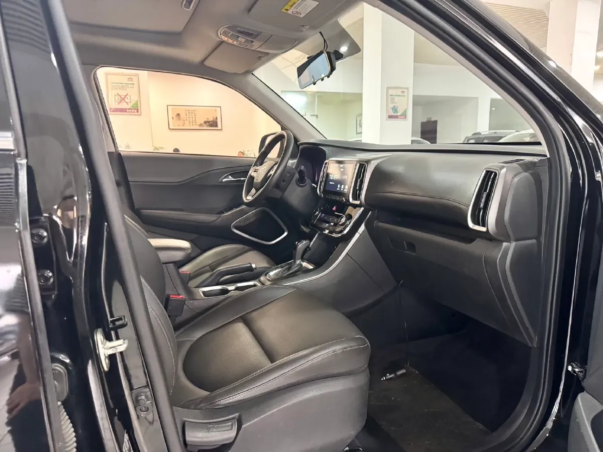 2018 Hyundai ix35 2.0L 160HP L4 6AT,autocango,china used car exporter,china ev exporter,chinese used car exporter,chinese used ev exporter