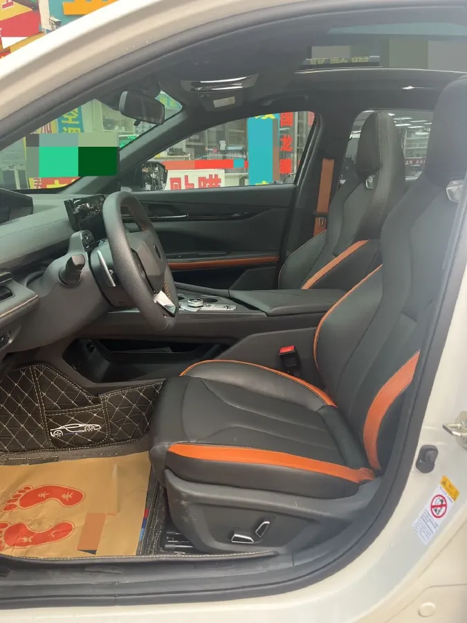 2023 ChangAn UNI-V 1.5T 188HP L4 7DCT,autocango,china used car exporter,china ev exporter,chinese used car exporter,chinese used ev exporter