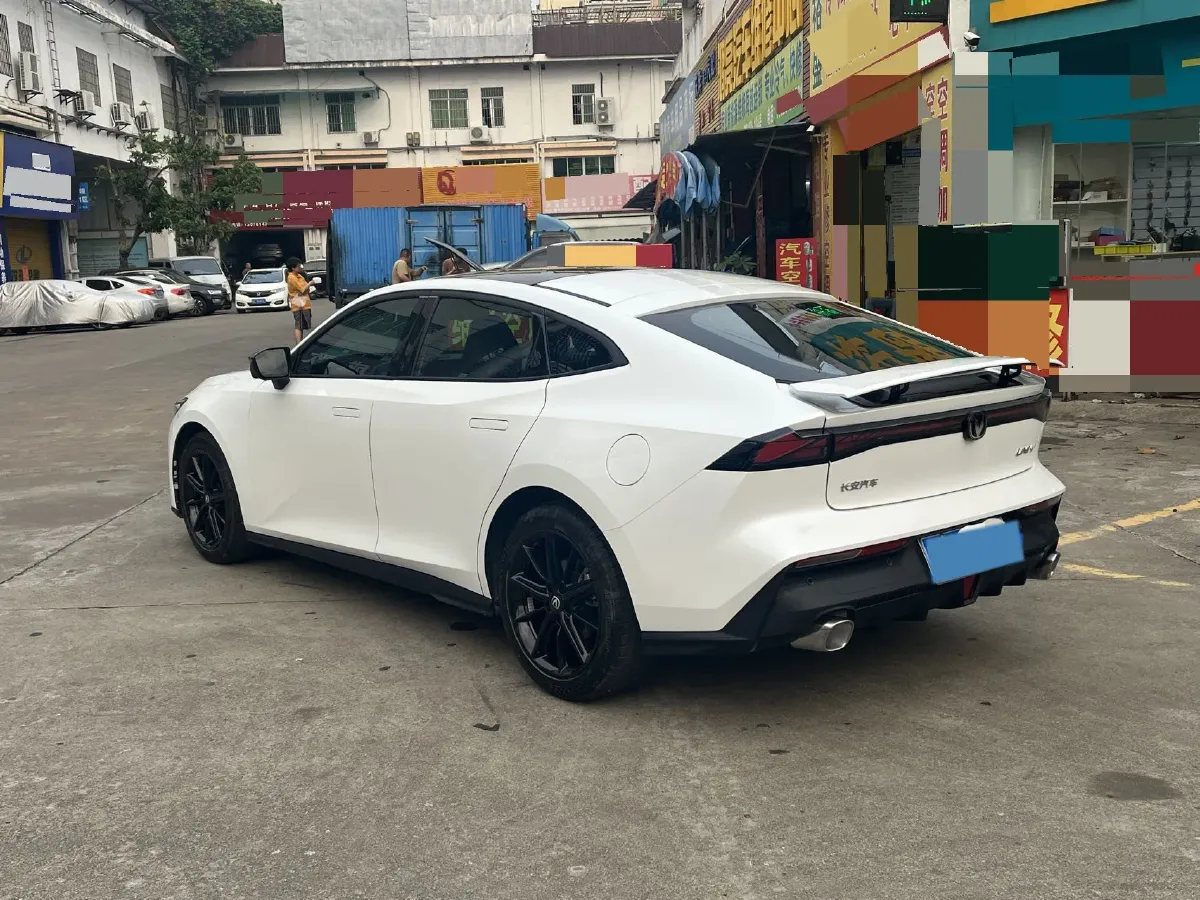 2023 ChangAn UNI-V 1.5T 188HP L4 7DCT,autocango,china used car exporter,china ev exporter,chinese used car exporter,chinese used ev exporter