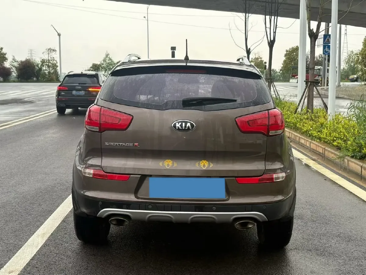 2016 Kia Sportage R 2.0L 165HP L4 6AT,autocango,china used car exporter,china ev exporter,chinese used car exporter,chinese used ev exporter