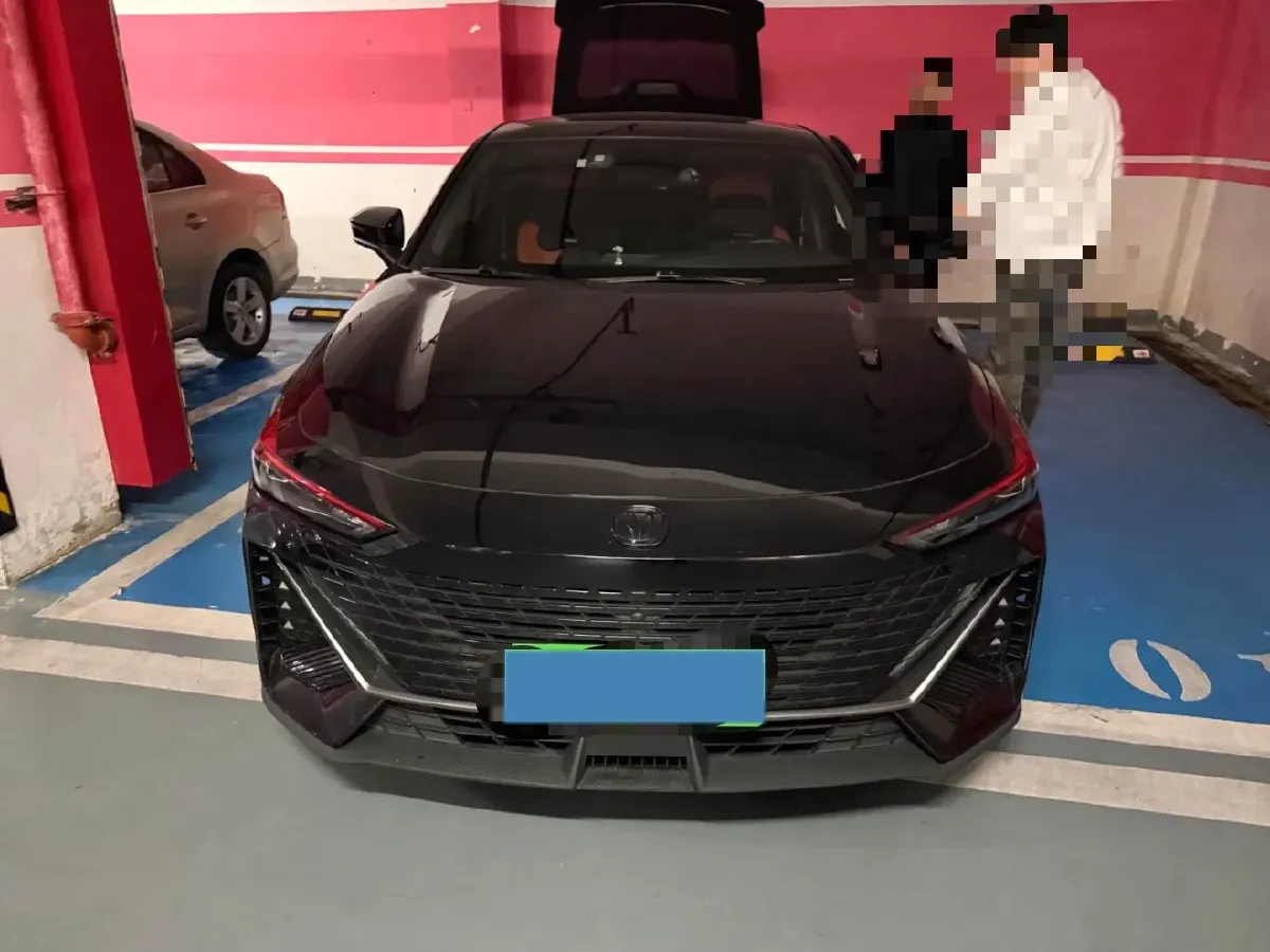 2022 ChangAn UNI-V 1.5T 188HP L4 7DCT,autocango,china used car exporter,china ev exporter,chinese used car exporter,chinese used ev exporter