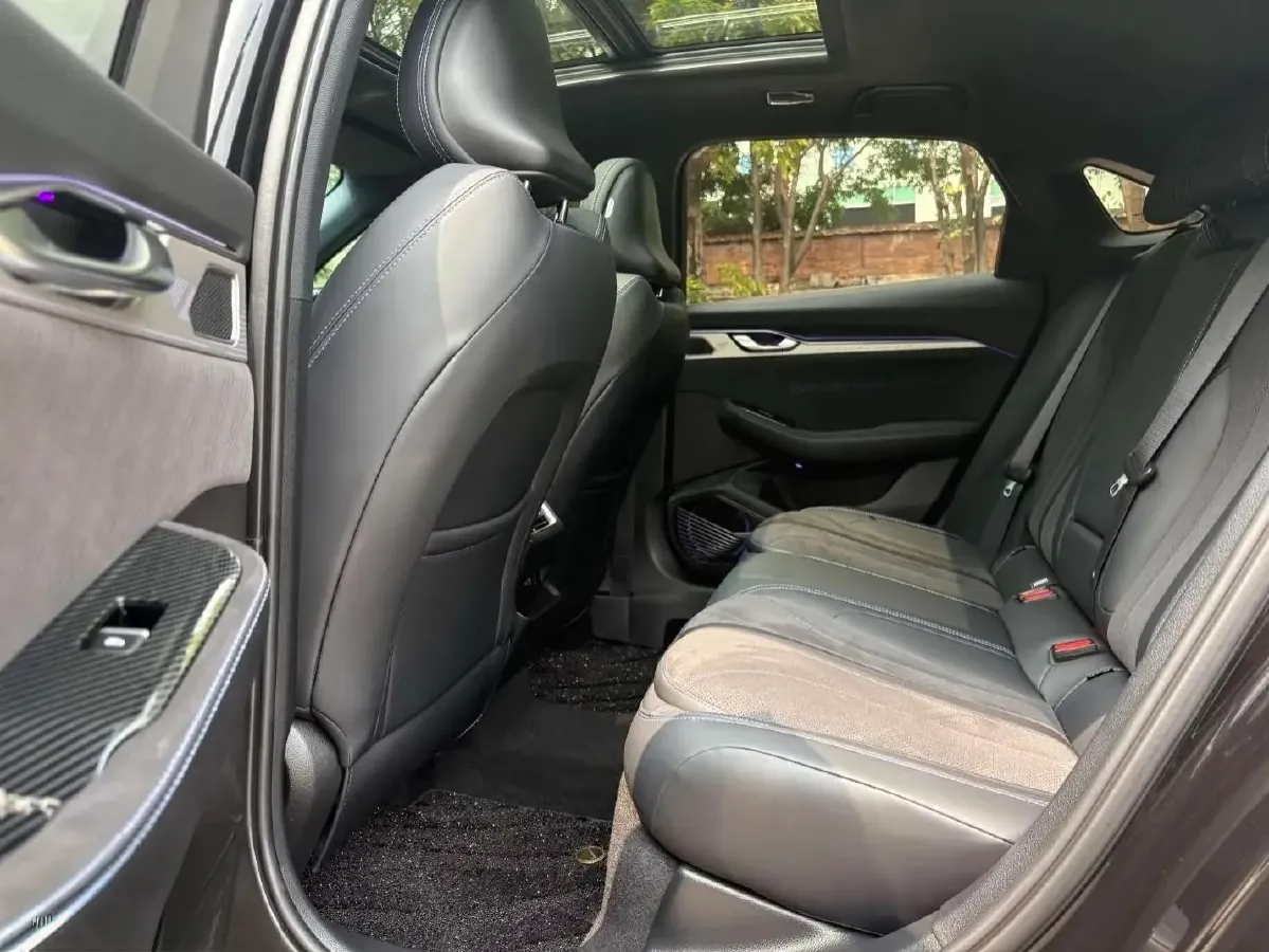 2025 Geely Preface 2.0T 238HP L4 8AT,autocango,china used car exporter,china ev exporter,chinese used car exporter,chinese used ev exporter