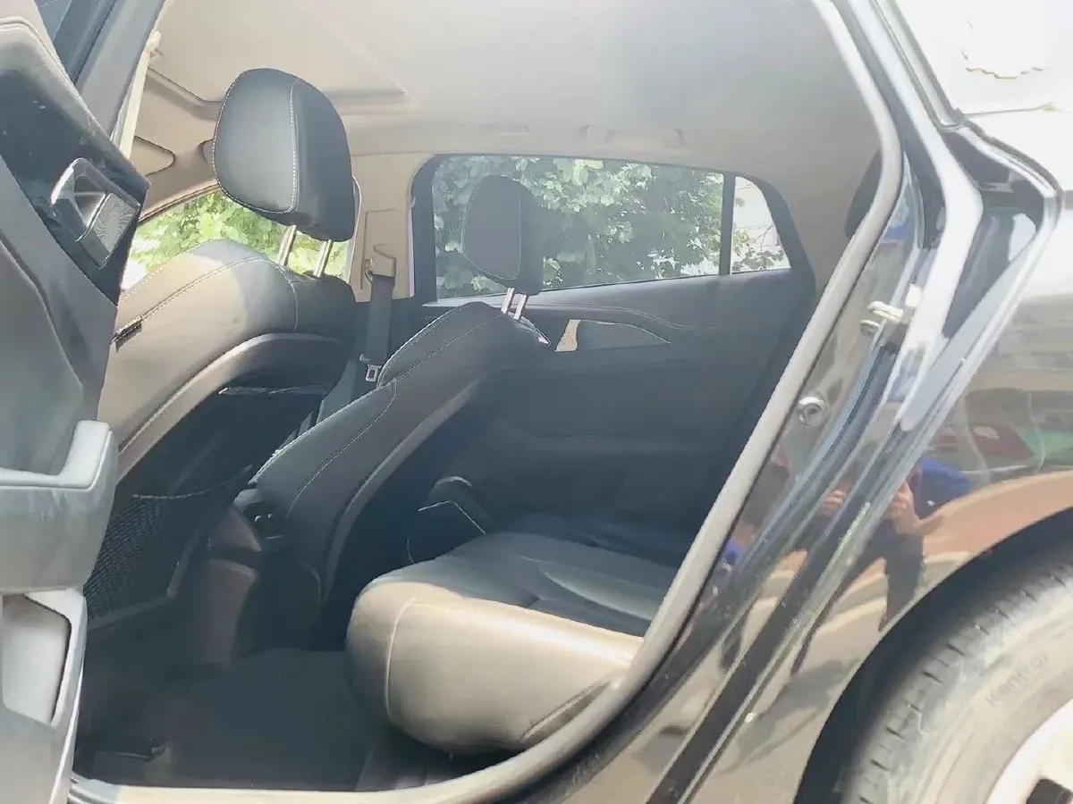 2019 HongQi H5 1.8T 180HP L4 6AT,autocango,china used car exporter,china ev exporter,chinese used car exporter,chinese used ev exporter