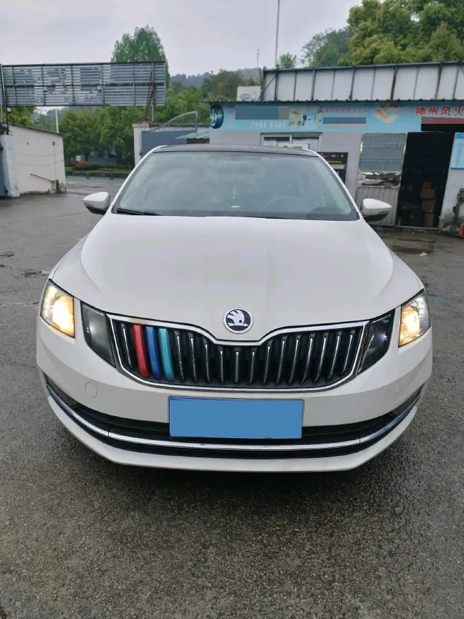2019 Skoda Octavia 1.5L 116HP L4 6AT,autocango,china used car exporter,china ev exporter,chinese used car exporter,chinese used ev exporter
