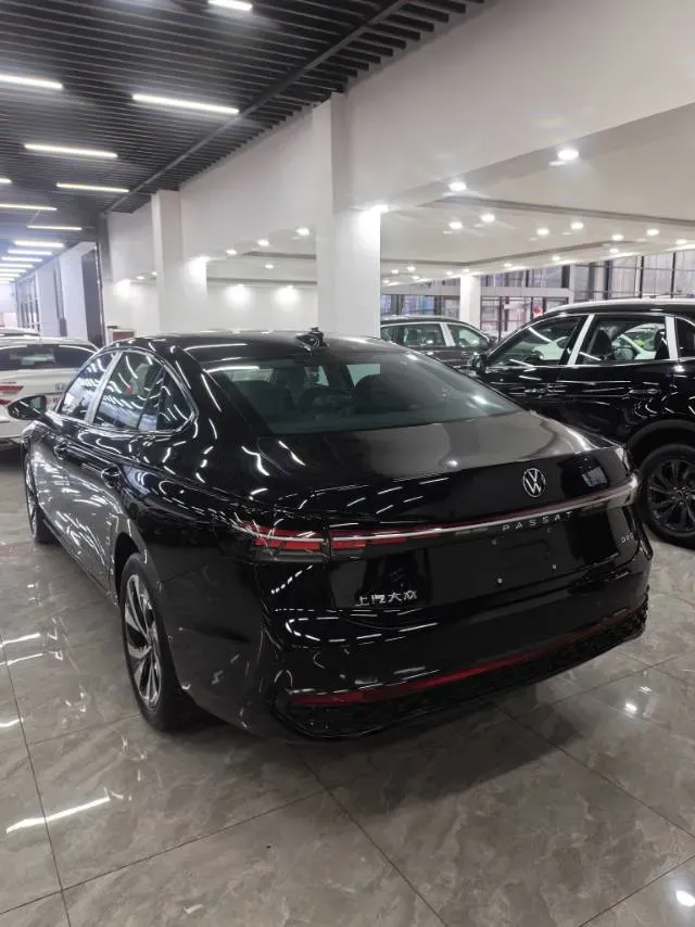 2025 Volkswagen Passat 1.5T 160HP L4 7DCT,autocango,china used car exporter,china ev exporter,chinese used car exporter,chinese used ev exporter