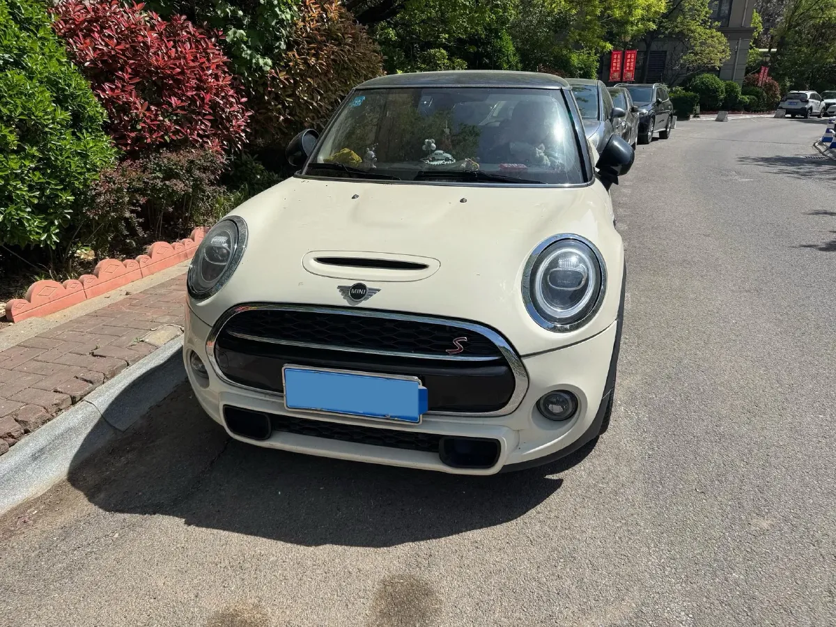 2019 MINI MINI 2.0T 192HP L4 7DCT,autocango,china used car exporter,china ev exporter,chinese used car exporter,chinese used ev exporter