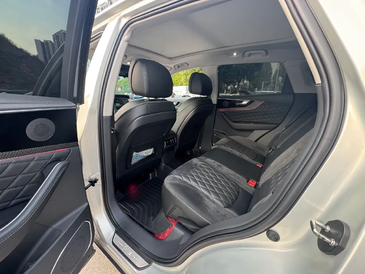 2019 HongQi HS5 2.0T 224HP L4 6AT,autocango,china used car exporter,china ev exporter,chinese used car exporter,chinese used ev exporter