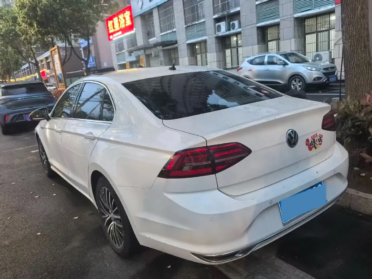 2019 Volkswagen Tayron 2.0T 186HP L4 7DCT,autocango,china used car exporter,china ev exporter,chinese used car exporter,chinese used ev exporter
