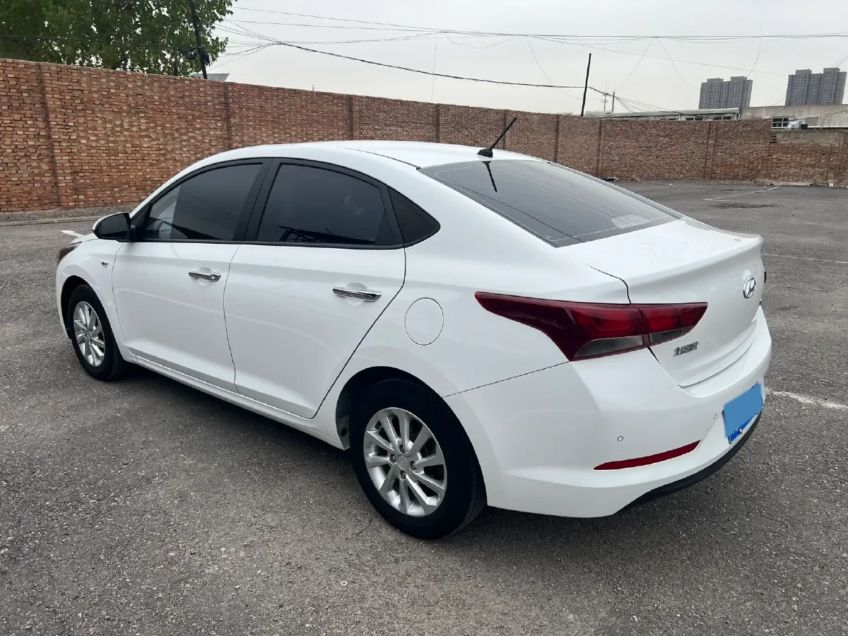 2017 Hyundai Verna RV 1.4L 100HP L4 6AT,autocango,china used car exporter,china ev exporter,chinese used car exporter,chinese used ev exporter