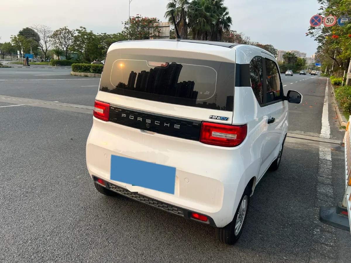 2020 WuLing HongGuang MINI EV BEV 13.8KWH,autocango,china used car exporter,china ev exporter,chinese used car exporter,chinese used ev exporter