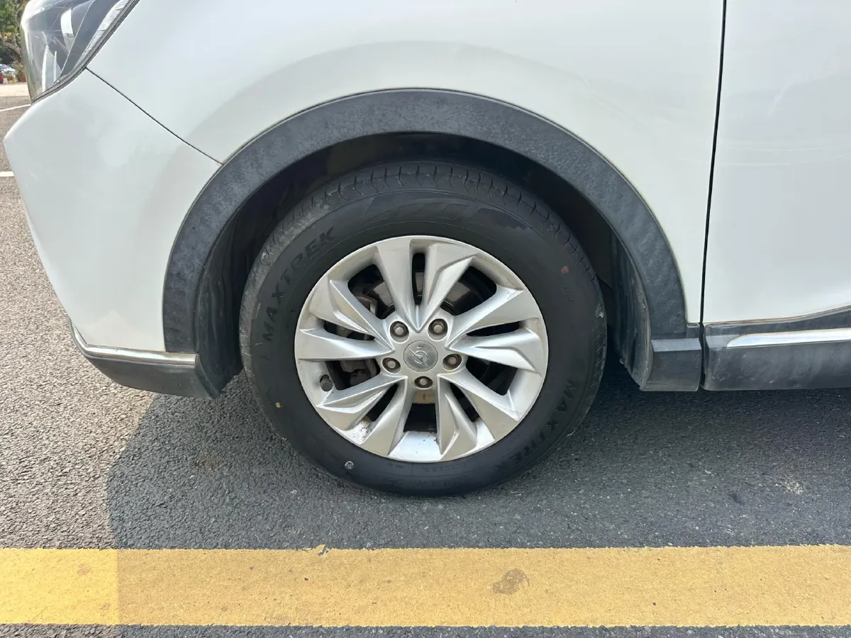 2018 HaiMa S5 Young Edition 1.6L 122HP L4 CVT,autocango,china used car exporter,china ev exporter,chinese used car exporter,chinese used ev exporter