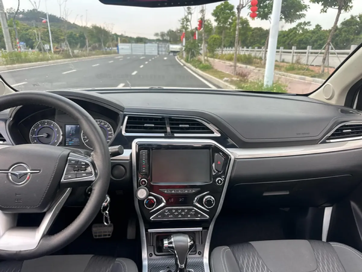 2018 HaiMa S5 Young Edition 1.6L 122HP L4 CVT,autocango,china used car exporter,china ev exporter,chinese used car exporter,chinese used ev exporter