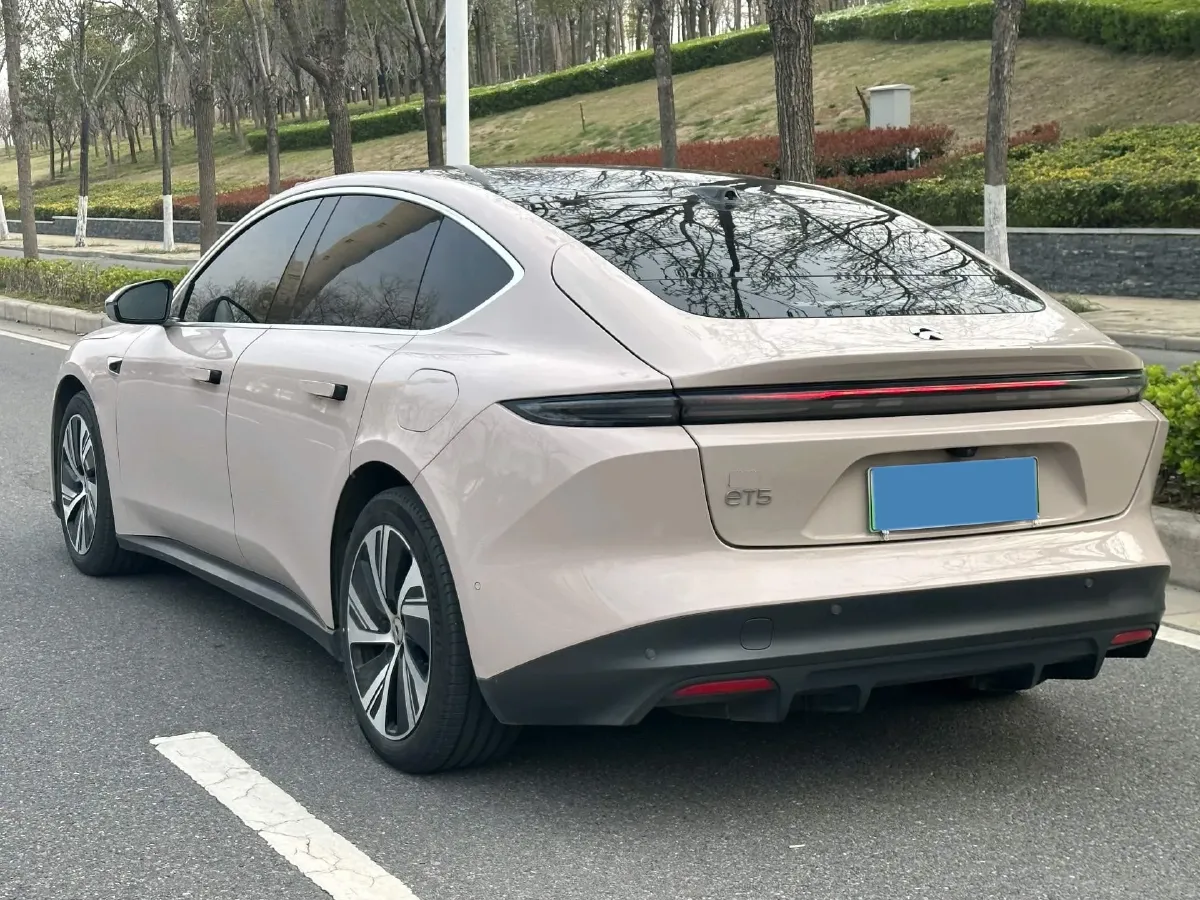 2022 JunTian HeiWuShi Youth 2.0T 203HP L4 6AT,autocango,china used car exporter,china ev exporter,chinese used car exporter,chinese used ev exporter
