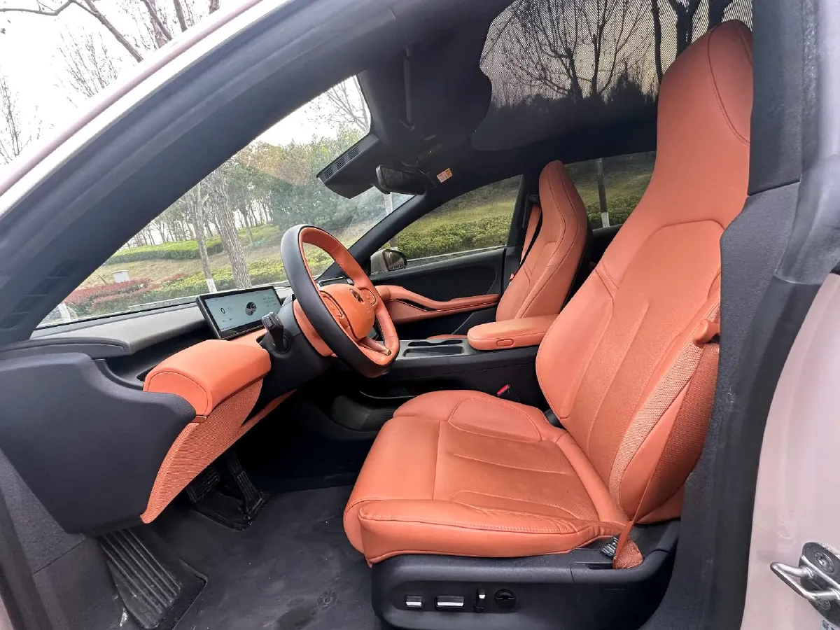 2022 JunTian HeiWuShi Youth 2.0T 203HP L4 6AT,autocango,china used car exporter,china ev exporter,chinese used car exporter,chinese used ev exporter