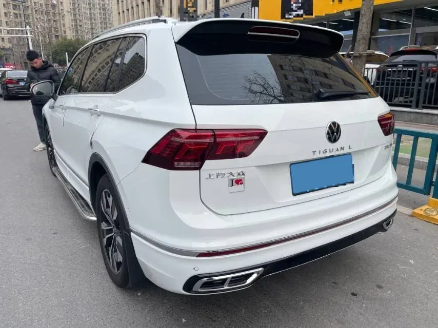 2024 Volkswagen Tiguan L 2.0T 186HP L4 7DCT,autocango,china used car exporter,china ev exporter,chinese used car exporter,chinese used ev exporter