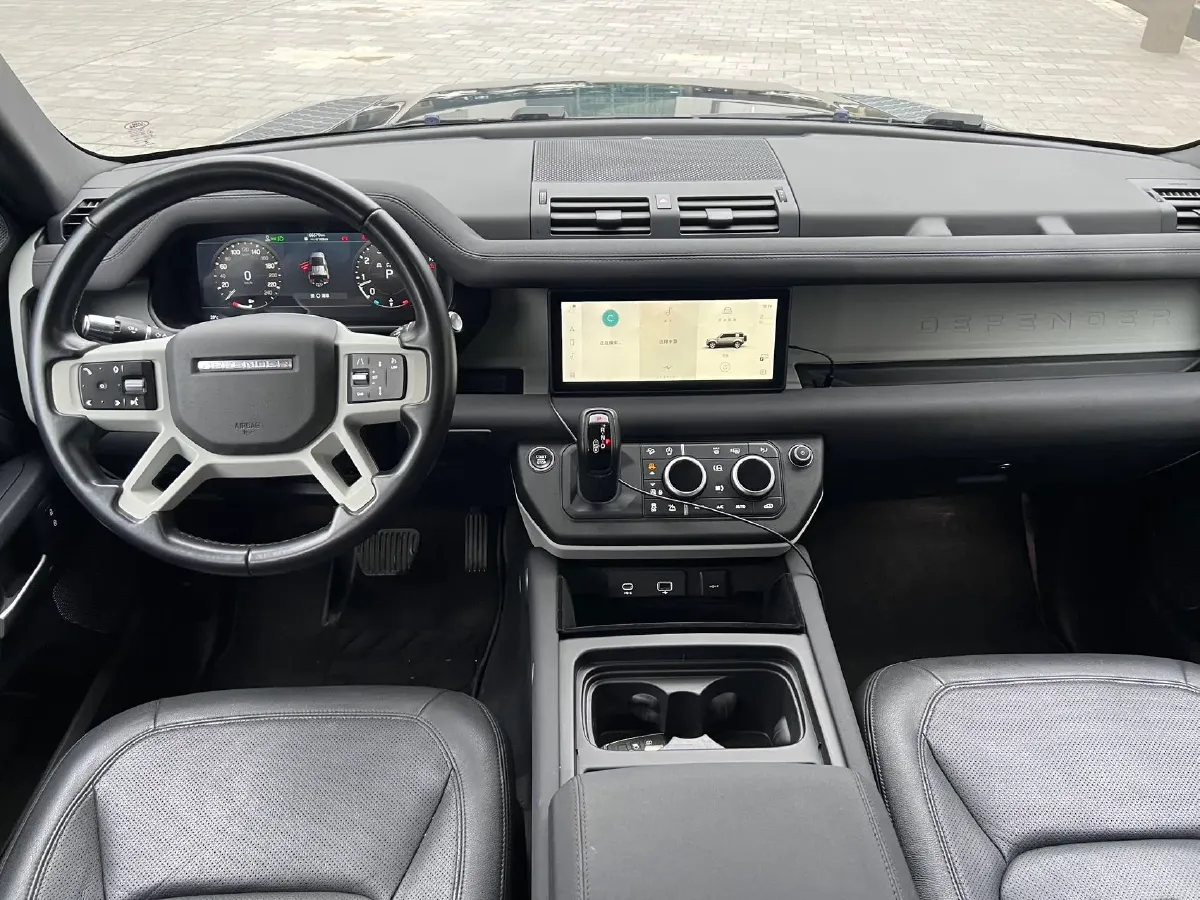 2022 Land Rover Defender 3.0T 400HP L6 8AT,autocango,china used car exporter,china ev exporter,chinese used car exporter,chinese used ev exporter