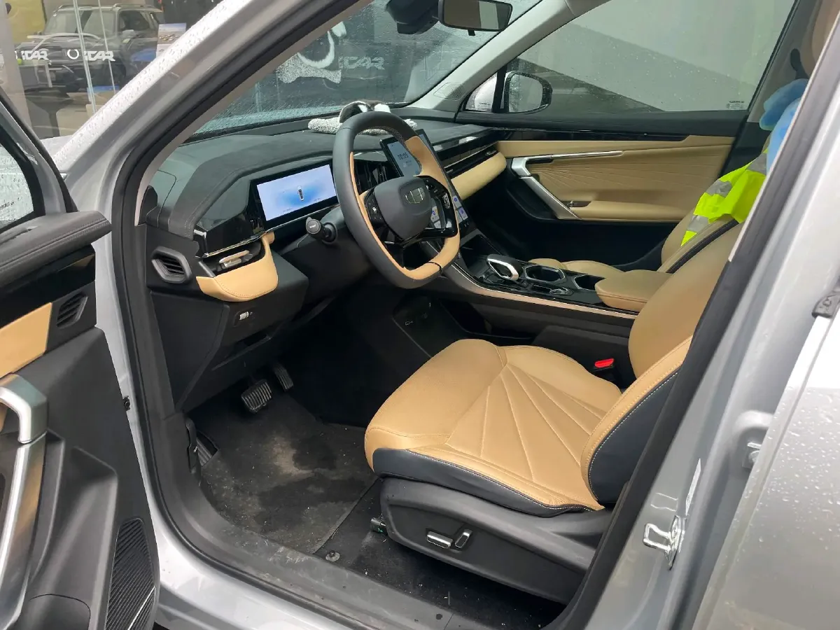 2023 Geely StarRay 1.5T 181HP L4 7DCT,autocango,china used car exporter,china ev exporter,chinese used car exporter,chinese used ev exporter