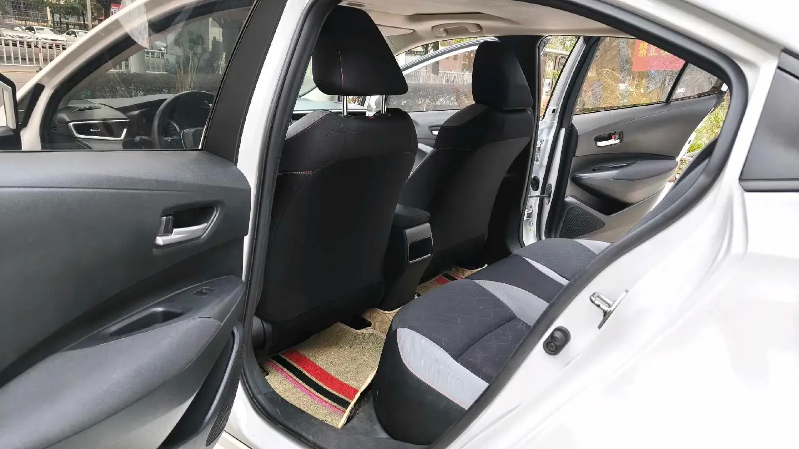 2021 Toyota Corolla 1.2T 116HP L4 CVT,autocango,china used car exporter,china ev exporter,chinese used car exporter,chinese used ev exporter