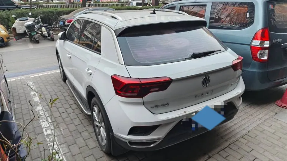 2020 Volkswagen T-Roc 1.4T 131HP L4 7DCT,autocango,china used car exporter,china ev exporter,chinese used car exporter,chinese used ev exporter
