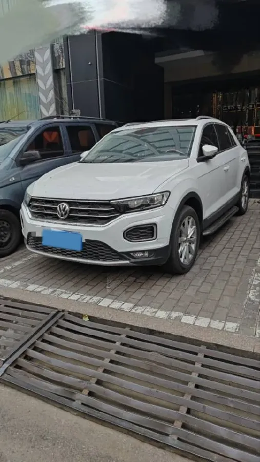2020 Volkswagen T-Roc 1.4T 131HP L4 7DCT,autocango,china used car exporter,china ev exporter,chinese used car exporter,chinese used ev exporter