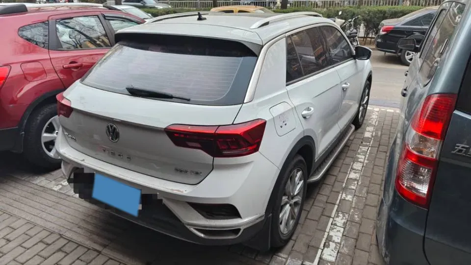 2020 Volkswagen T-Roc 1.4T 131HP L4 7DCT,autocango,china used car exporter,china ev exporter,chinese used car exporter,chinese used ev exporter