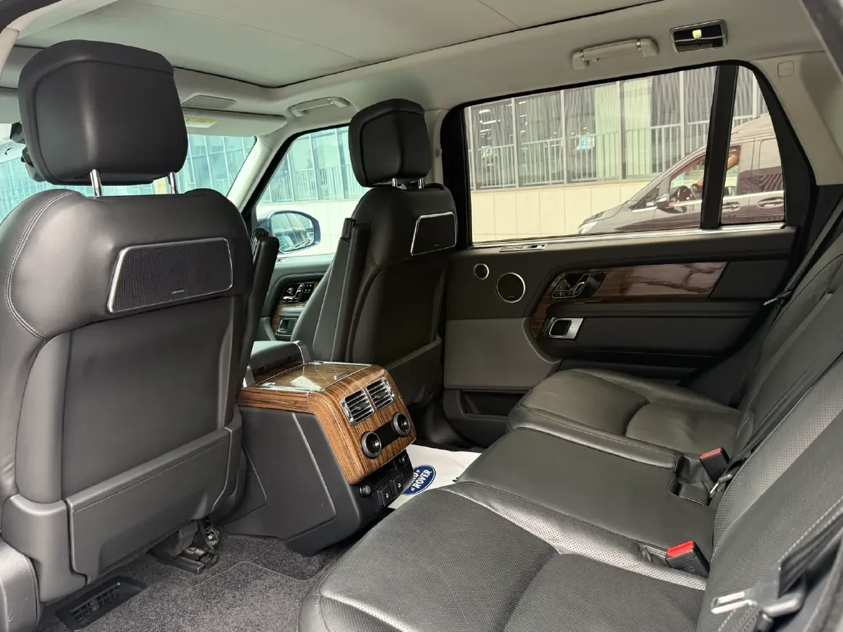 2018 Land Rover Range Rover 3.0T 381HP V6 8AT,autocango,china used car exporter,china ev exporter,chinese used car exporter,chinese used ev exporter