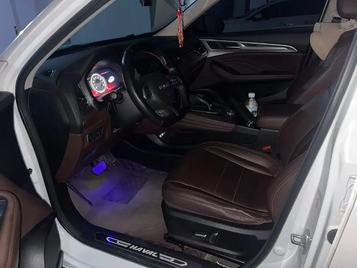 2020 Haval F7 2.0T 224HP L4 7DCT,autocango,china used car exporter,china ev exporter,chinese used car exporter,chinese used ev exporter