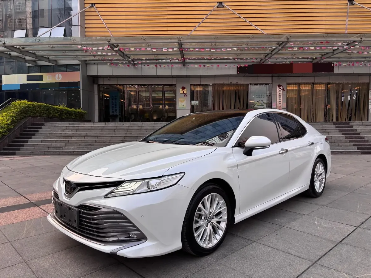 2019 Toyota Camry 2.5L 209HP L4 8AT,autocango,china used car exporter,china ev exporter,chinese used car exporter,chinese used ev exporter