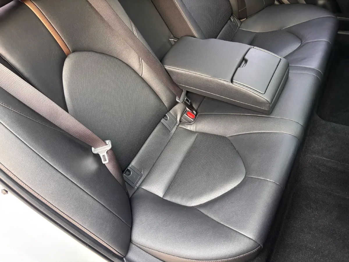 2019 Toyota Camry 2.5L 209HP L4 8AT,autocango,china used car exporter,china ev exporter,chinese used car exporter,chinese used ev exporter