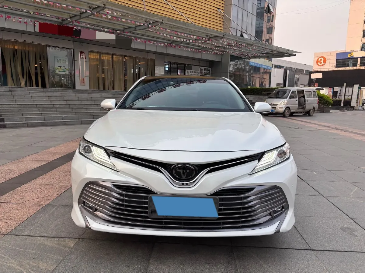 2019 Toyota Camry 2.5L 209HP L4 8AT,autocango,china used car exporter,china ev exporter,chinese used car exporter,chinese used ev exporter